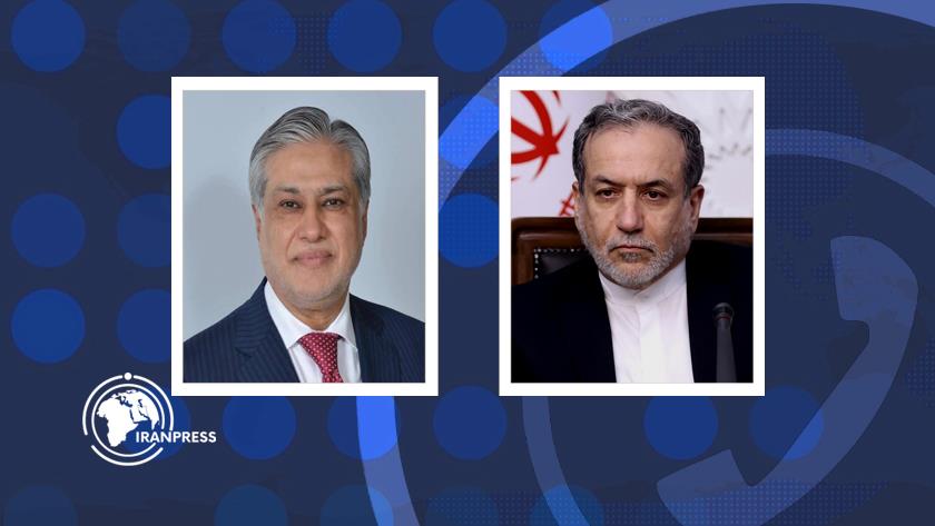 Iranpress: Iran, Pakistan FMs Call for Islamic Unity Amid Regional Tensions 