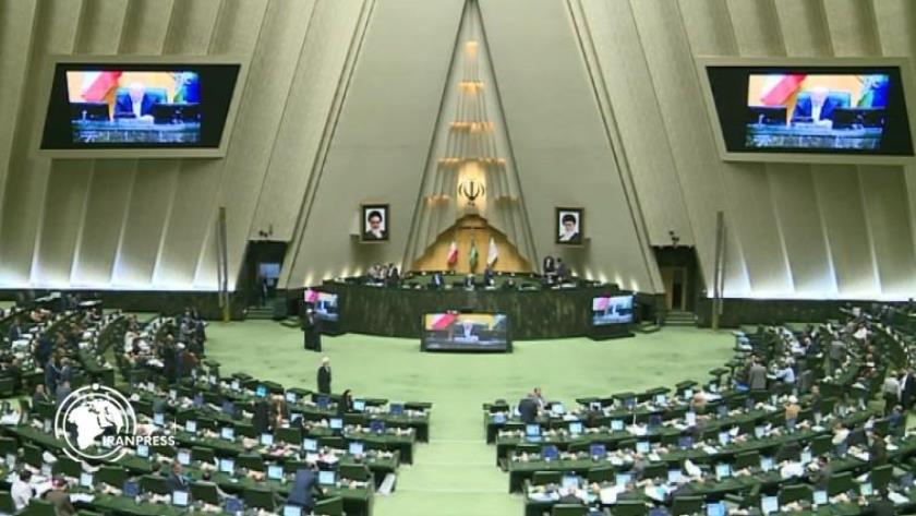 Iranpress: Parliament Puts New Proposed Finance Min. on Agenda