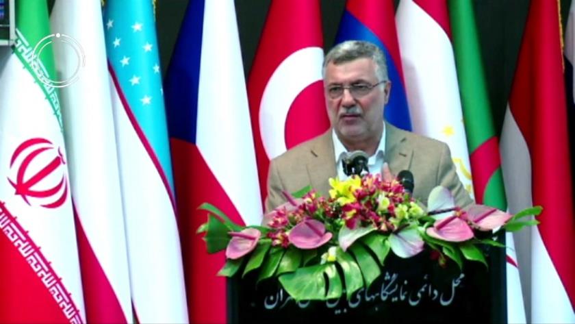 Iranpress: Health Minister Calls for Efforts to Increase Medical Equipment Exports