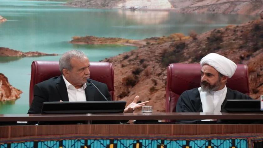 Iranpress: Pezehskian: Iran Continues Enrichment Despite Mischievous IAEA Resolution