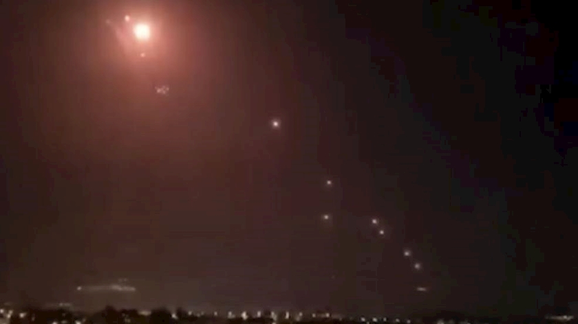 Iranpress: Iran Army Air Defense Succesfully Repels Hostile Drones Across Country