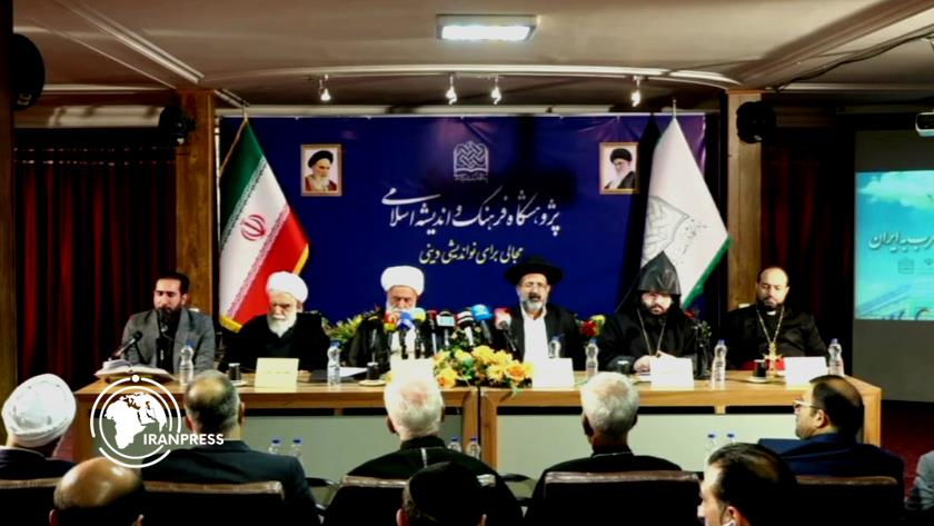 Iranpress: Resistance Not Limited to Religion or Region, Top Cleric Says 