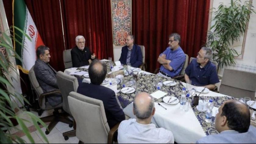 Iranpress: Iran Continues to Seek Negotiations With Authority: VP 