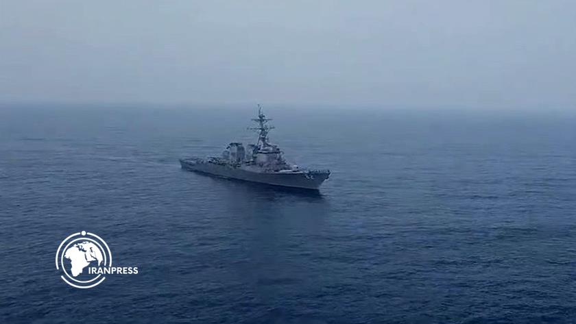 Iranpress: Iranian Naval Confronts U.S. Destroyer in Sea of Oman 