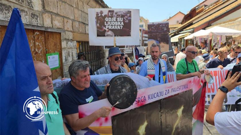 Iranpress: Sarajevo Protest With Empty Pots Highlights Gaza