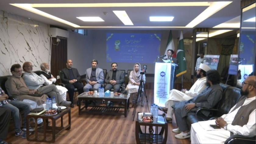 Iranpress:  Pakistani Poets Honour Iran