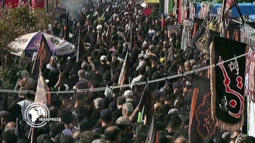Iranpress: Iran Holds Arbaeen March: "We Stand on Our Pledge"