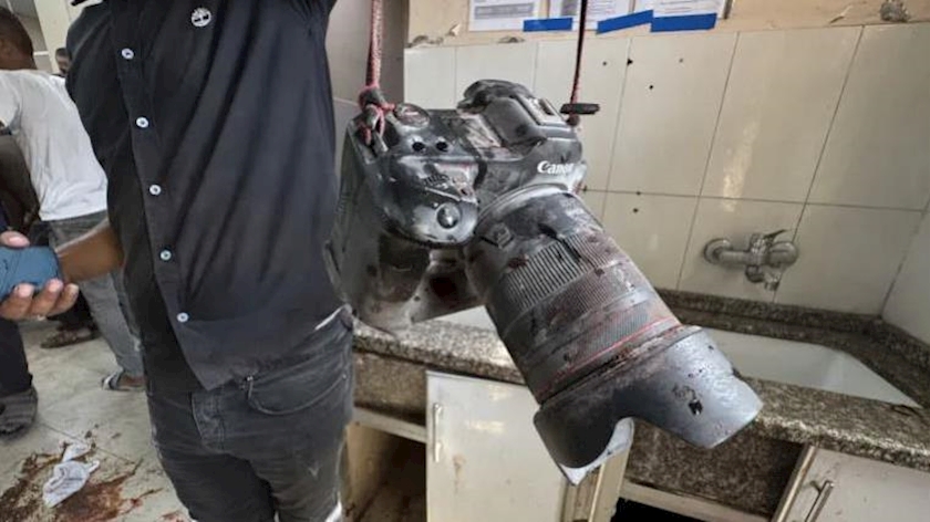 Iranpress: Israel Kills 14 Gazans Including 4 Journalists at Nasser Hospital Attack