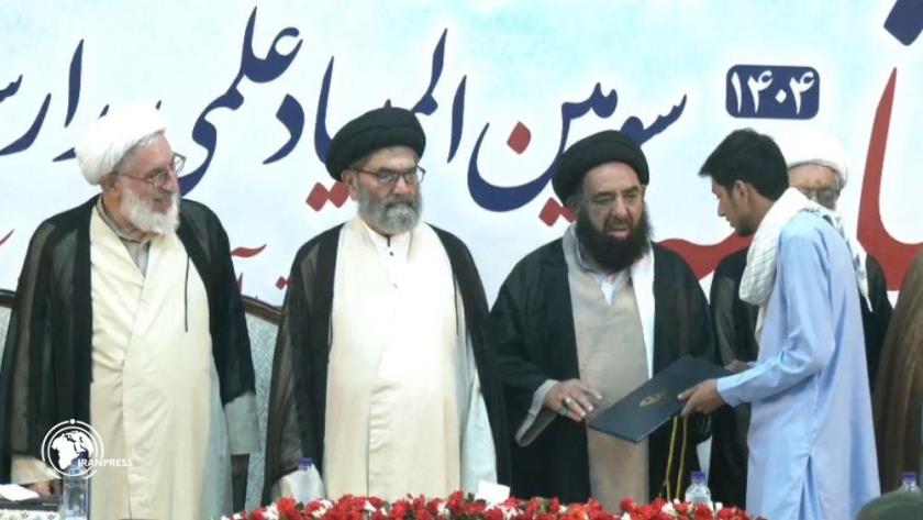 Iranpress: Pakistan Honors Iranian Scholars at Annual Academic Awards Ceremony in Islamabad