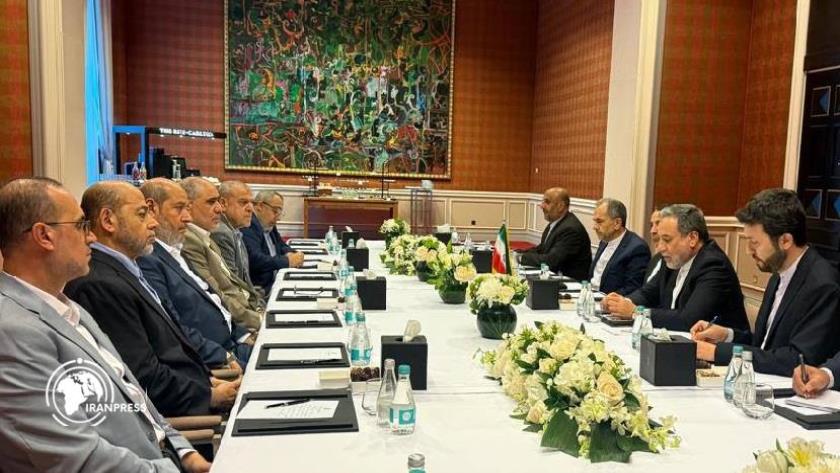 Iranpress: Hamas Senior Members Meet with Iranian Foreign Minister