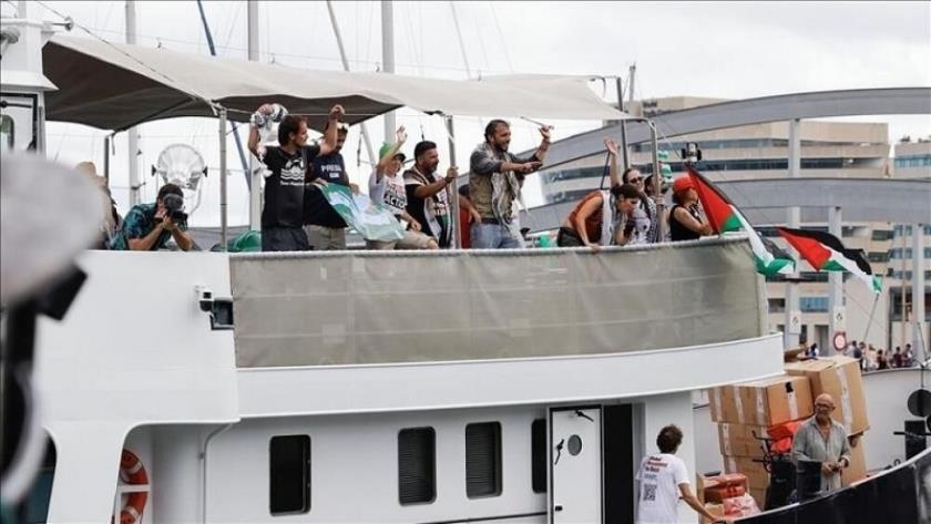 Iranpress: Italian Ship Joins Al-Sumoud Freedom Flotilla to Aid Gaza