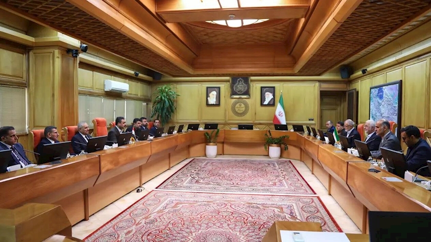 Iranpress: Iran, Iraq Sign Cooperation Pact, Vow to Boost Economic and Border Ties