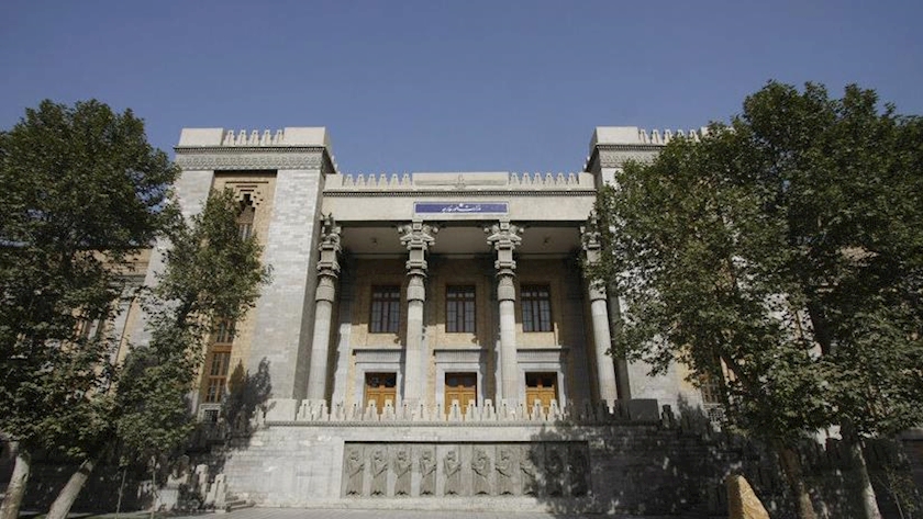 Iranpress: Iran Condemns Ecuador