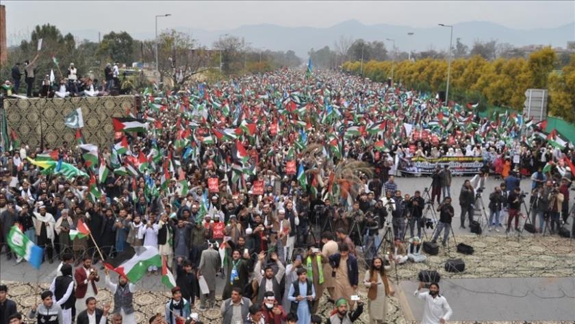 Iranpress: Thousands Rally in Karachi for Gaza, Call for Global Action