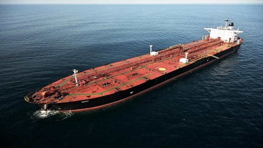 Iranpress: French Navy Seizes Russian Tanker Amid Rising Tensions
