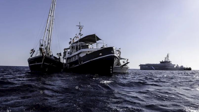 Iranpress: Israeli Navy Vessels Intimidate Two Sumud Lead Boats