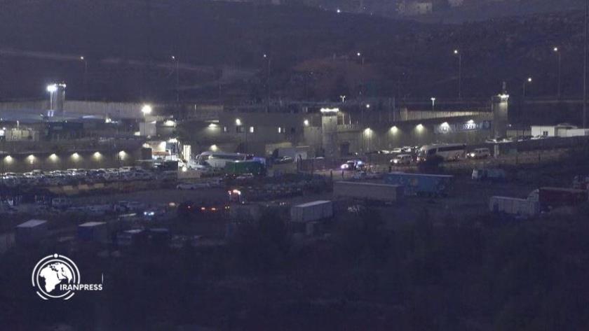 Iranpress: Red Cross Buses Enter Israel