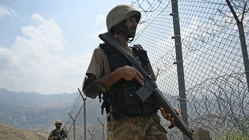 Iranpress: Heavy Clashes Erupt Along Pakistan–Afghanistan Border