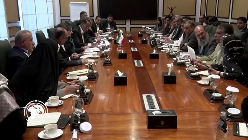 Iranpress: Iran-Pakistan Unveil Joint Railway Action Plan to Boost Regional Connectivity, Trade