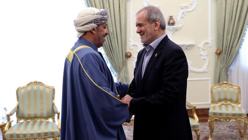 Iranpress: Iran, Oman Reaffirm Deep Ties Amid Regional Turmoil
