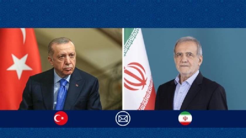 Iranpress: Iran’s  Pezeshkian Congratulates Turkey’s National Day, Seeks Closer Cooperation