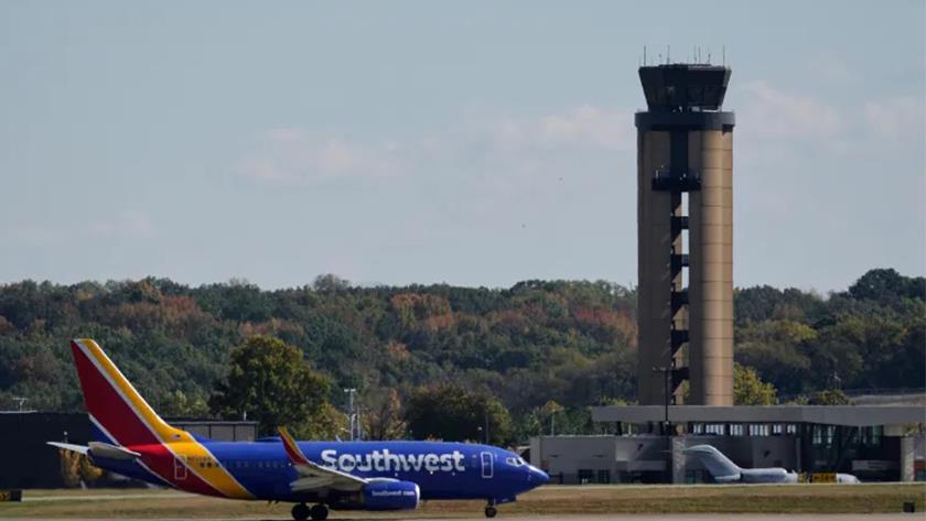 Iranpress: Air Traffic Controller Shortage Grounds Hundreds of U.S. Flights