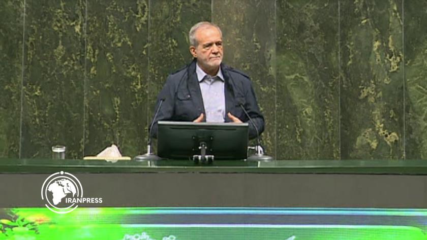 Iranpress: Pezeshkian Urges Parliament to Endorse 