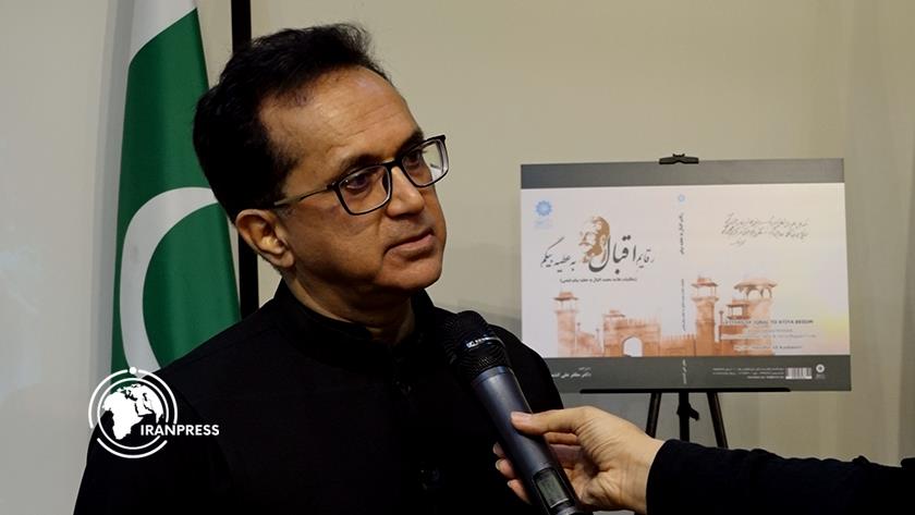 Iranpress: Pakistan Ambassador: Tehran, Islamabad Sign More Economic Agreements