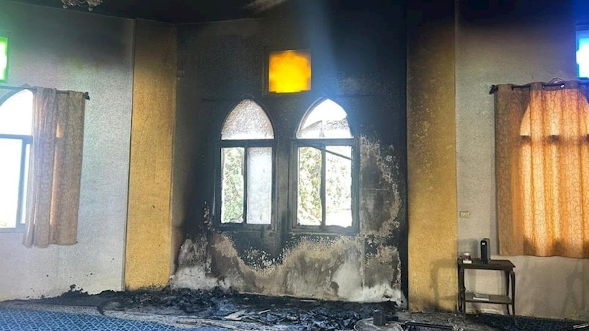 Iranpress: Hamas Condemns Settlers