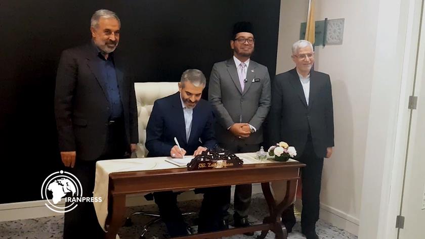 Iranpress: Iran, Malaysia Agree to Expand Religious, Cultural Cooperation