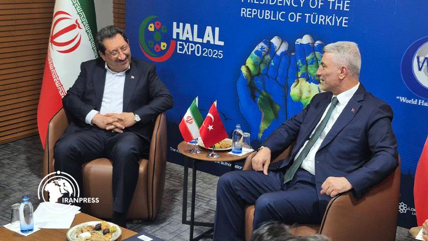 Iranpress: Iran, Turkey Seek Major Expansion of Bilateral Trade