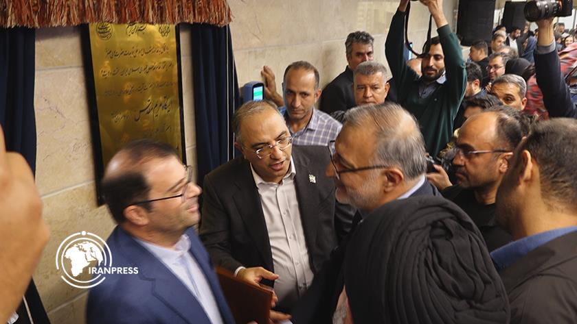 Iranpress: Tehran Opens 