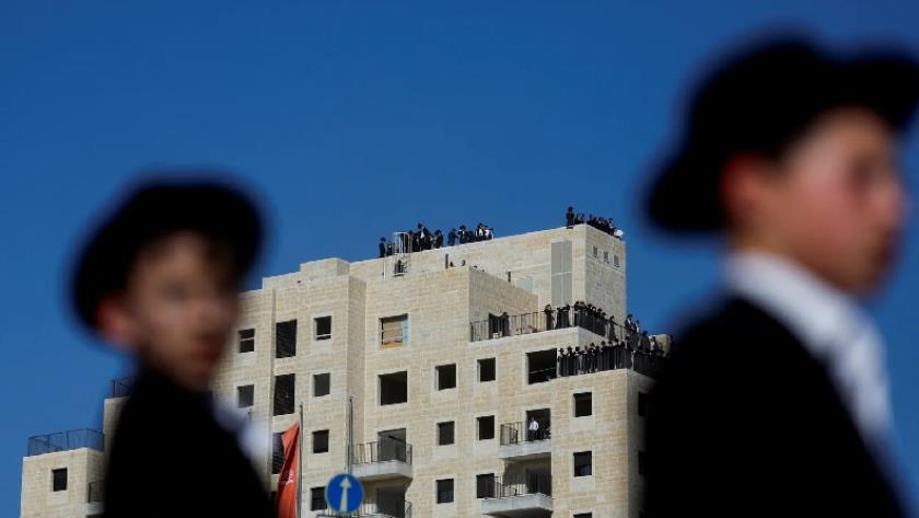 Iranpress: Thousands of Jews line up in Tel Aviv for Portuguese citizenship and passports