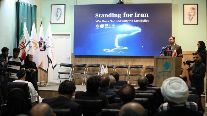 Iranpress: Ambassadors, Political Figures Visit 