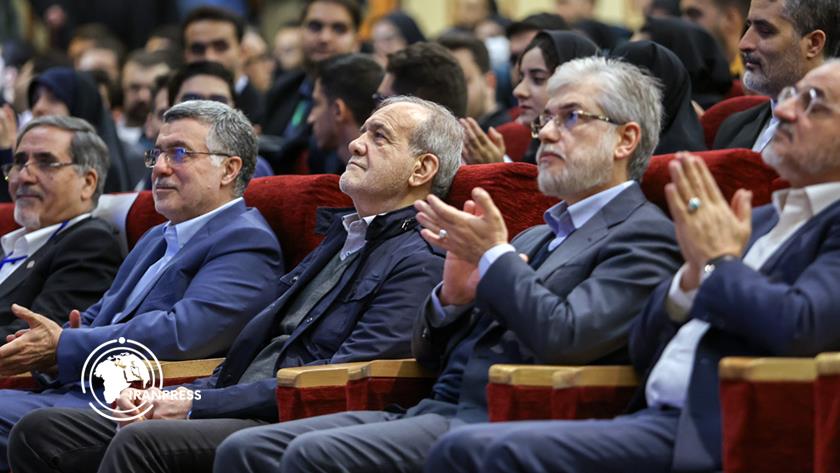 Iranpress: Student Day in Iran; President Meets With Students