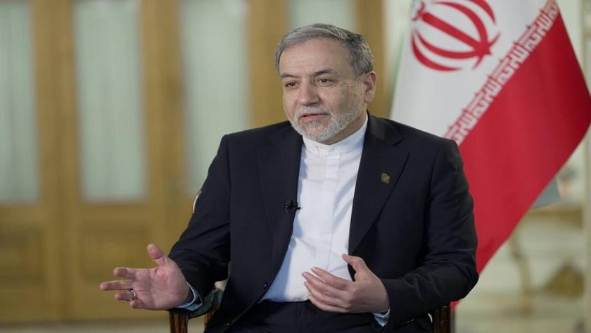 Iranpress: Iran to Continue Peaceful Nuclear Program: FM Araghchi