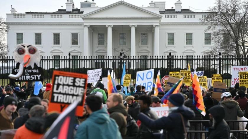 Iranpress: Social Media Erupts Over U.S. Military Operation in Venezuela