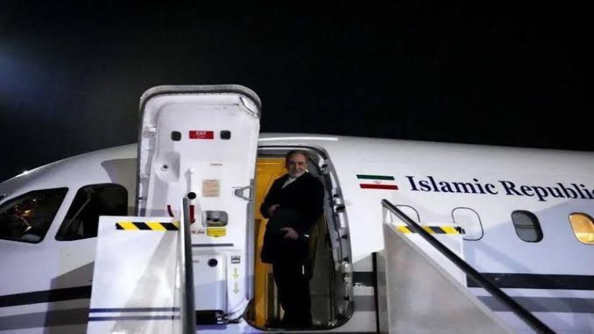 Iranpress: Iranian Foreign Minister Travels To Qatar For Al Jazeera Forum