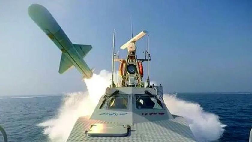 Iranpress: Iranian Missiles Hit U.S. MST Warship