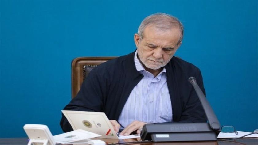 Iranpress: Pezeshkian Congratulates Ayatollah Seyyed Mojtaba Khamenei as Iran