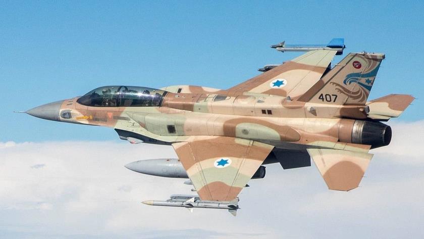 Iranpress: Iran’s Air Defense Shoots Down Israeli F-16 in Central Iran