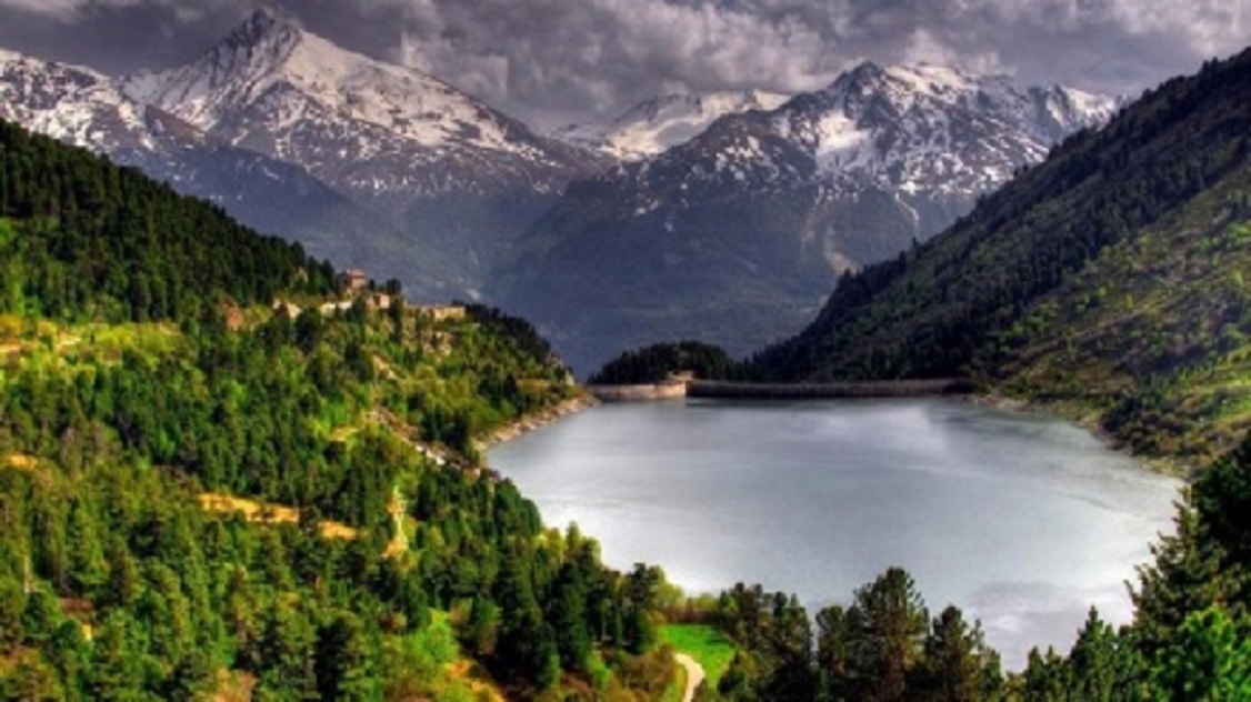 Iranpress: les beautés naturelles du lac Valasht dans le nord de l