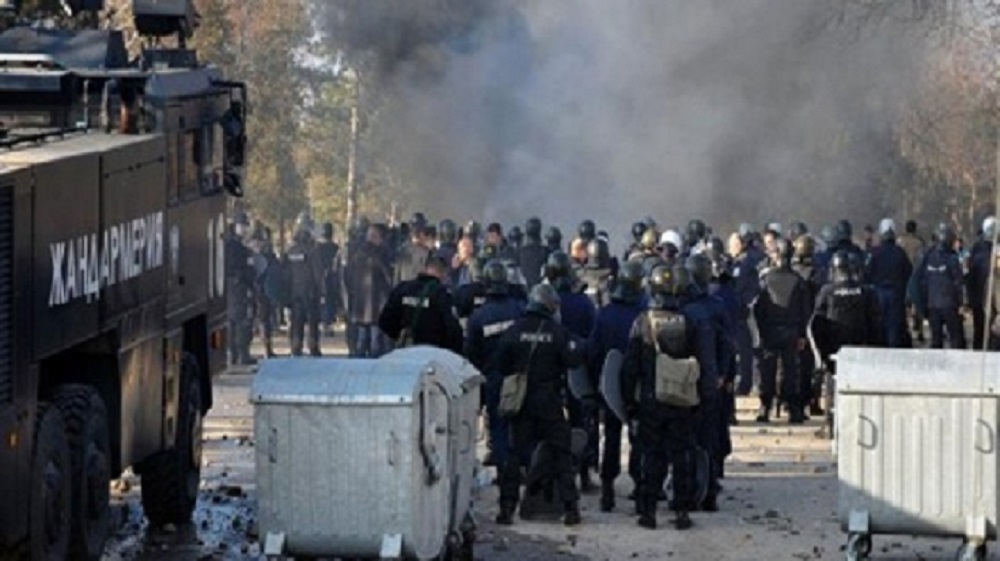 Iranpress: Arrestation de 200 manifestants en France