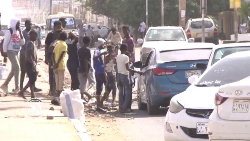 Iranpress: Les Soudanais continuent de protester contre une situation économique peu adaptée