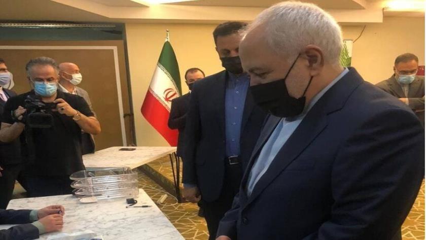Iranpress: Zarif : Urne électorale; meilleur lieu pour déterminer le destin de l