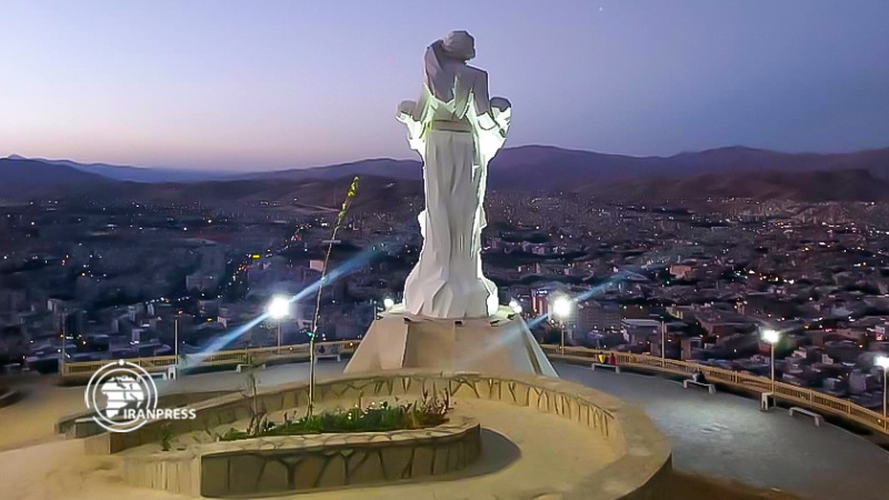 Iranpress: Où se trouve la plus grande statue d