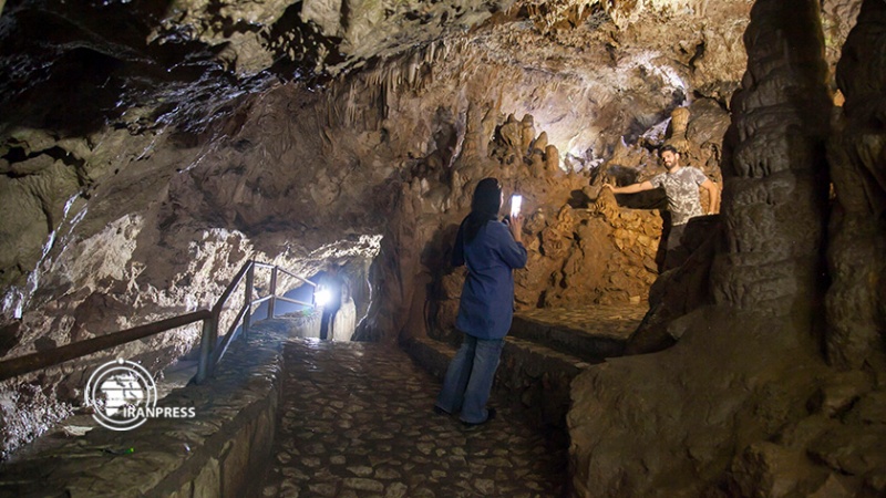 Iranpress: La grotte de Quri Qala, une attraction touristique vierge dans l