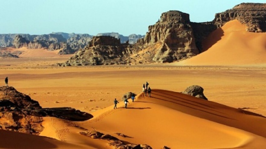 Iranpress: Le désert du Bajestan; Terre inconnue dans la province de Khorassan-e Razavi, au nord-est de l