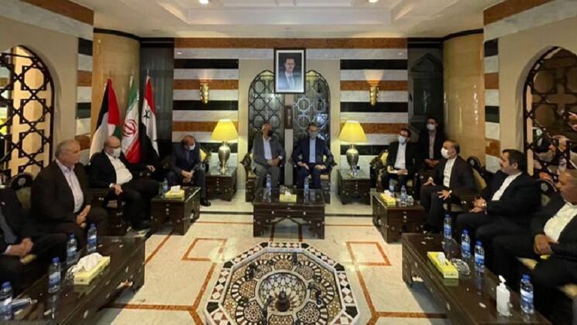 Iranpress: Le ministre iranien des Affaires étrangères rencontre les dirigeants palestiniens à Damas