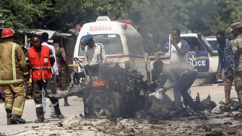 Iranpress: Un attentat-suicide fait au moins 10 morts dans la capitale somalienne